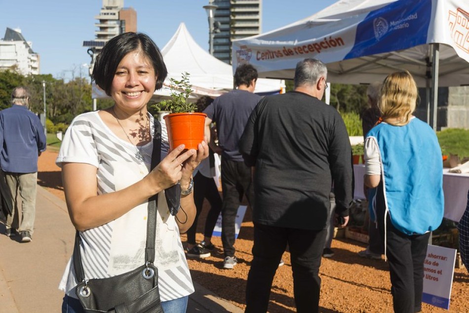 361081 | Canje de reciclables: Se recolectaron 900 kilos en el Parque Alem - Secretaría de Ambiente y Espacio Público (Juan Pablo Allegue)