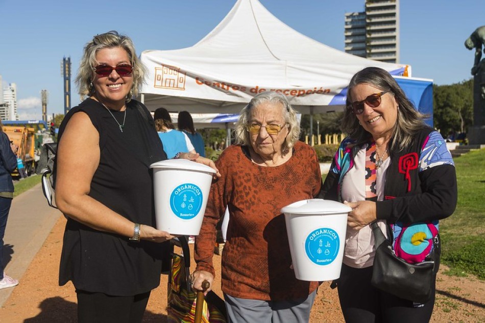 361090 | Canje de reciclables: Se recolectaron 900 kilos en el Parque Alem - Secretaría de Ambiente y Espacio Público (Juan Pablo Allegue)