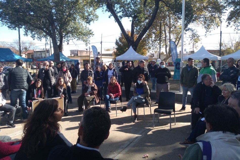 361568 | Operativo con mejoras urbanas en barrio Azcuénaga Sur - Municipalidad de Rosario