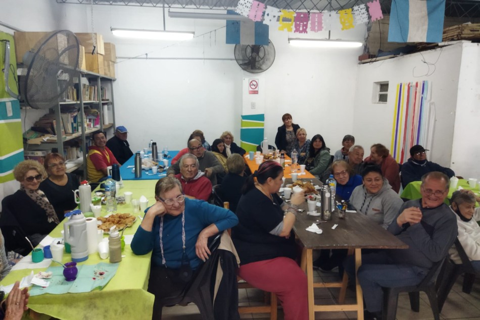 367096 | Día del Buen Trato al Adulto y Adulta Mayor - Esteban Pierce