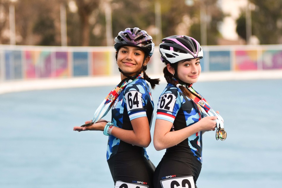 370453 | Cande y Sol representan al Club Ex Combatientes de Malvinas - Guillermo Buelga - Secretaría de Deporte y Turismo