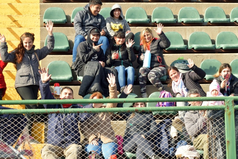 372103 | El proyecto «Movete Jugando Hockey» incluye a más de 1.500 niños y niñas - Mariela Aronna - Secretaría de Deporte y Turismo