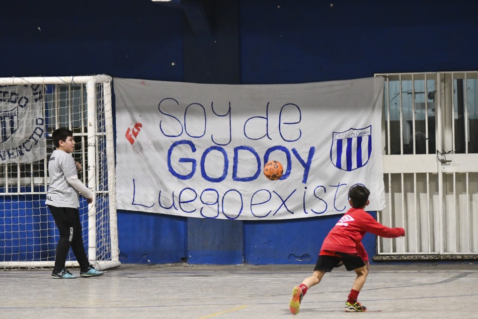 373705 | Godoy, el club de amigos y vecinos que se reinventó en Bella Vista - Secretaría de Deporte y Turismo - Guillermo Buelga