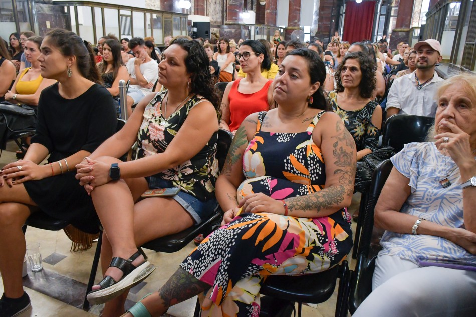 410066 | #MarzoDeMujeres: El municipio lanzó la Escuela Municipal de Género - Flor Carreras