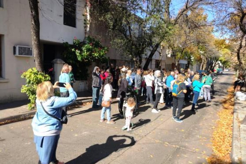 425533 | El Barrio Explorado -