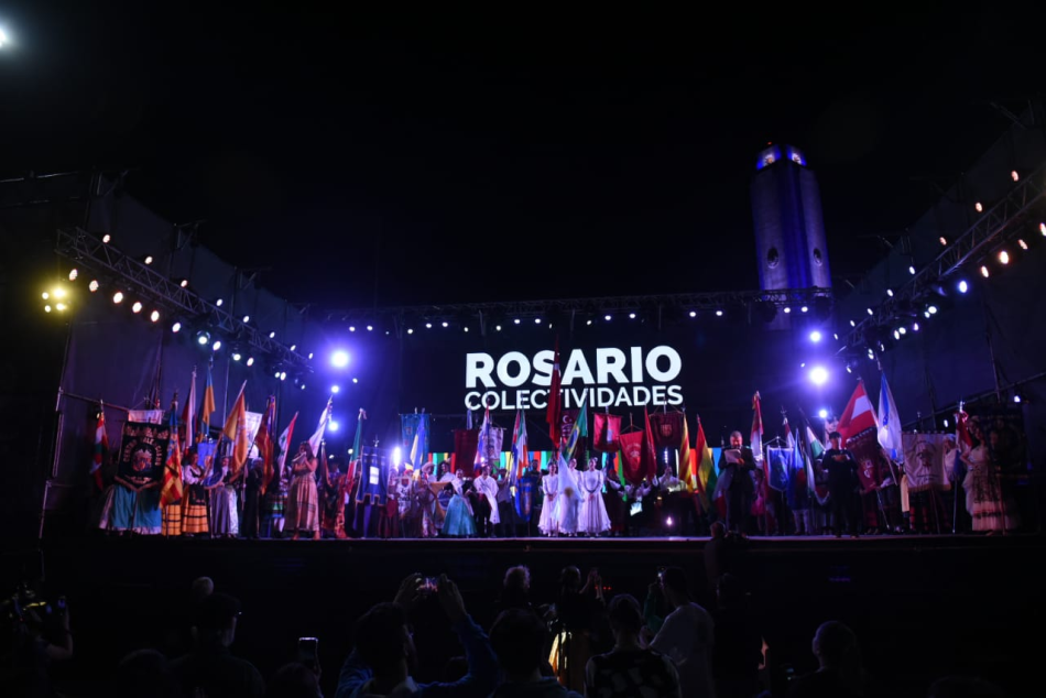 456693 | Todas las banderas de Rosario Colectividades 2023 - Franco Trovatto Fuoco
