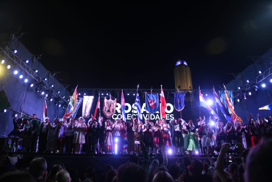 456695 | 39° Encuentro y Fiesta Nacional de las Colectividades de Rosario - Franco Trovatto Fuoco