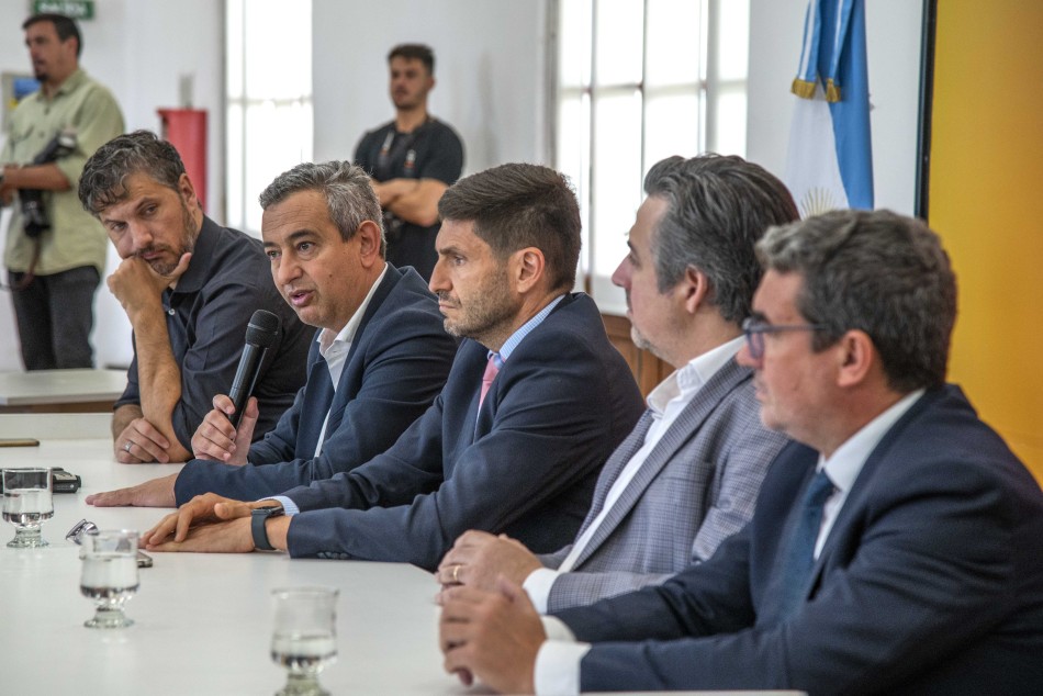 467738 | Firma Convenio Intervención Barrial Focalizada - Subsecretaría de Comunicación Social (Silvio Moriconi)