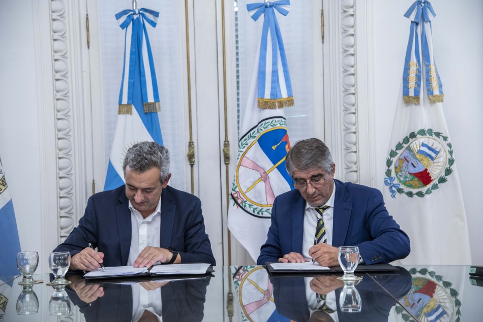 470532 | Firma convenio con provincia de Santa Fe - Subsecretaría de Comunicación Social (Silvio Moriconi)