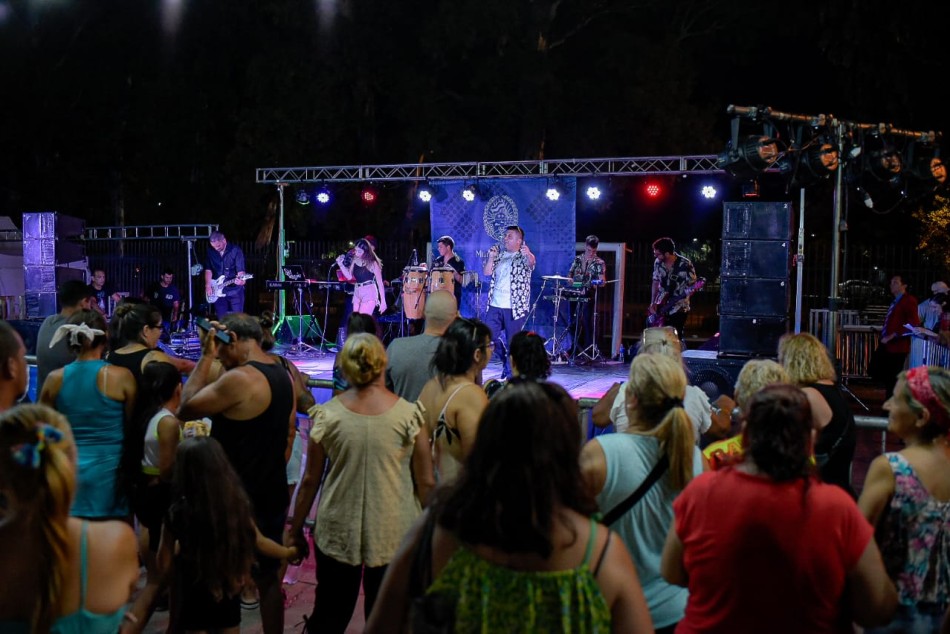 472081 |  - Federico Fernández