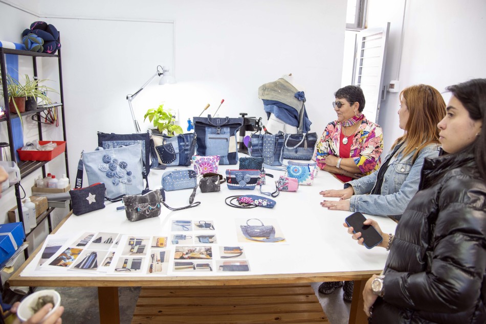 486647 | Firma de convenio con la Escuela de Oficios de la UNR - Subsecretaría de Comunicación Social (Silvio Moriconi)