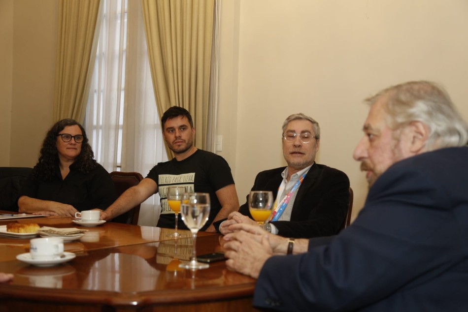 488337 | Feria del Libro en CABA. Firma acta de compromiso + Sonario - Sec. de Cultura y Educación (Guillermo Turin Bootello)