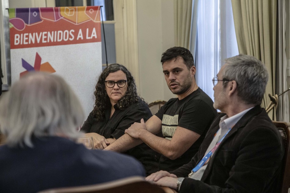 488462 | Feria del Libro en CABA. Firma acta de compromiso + Sonario - Sec. de Cultura y Educación (Guillermo Turin Bootello)