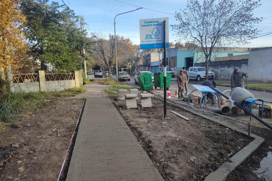 494182 | El municipio avanza en la recuperación de espacios públicos sobre calle Felipe Moré - Secretaria de Ambiente y Espacio Público