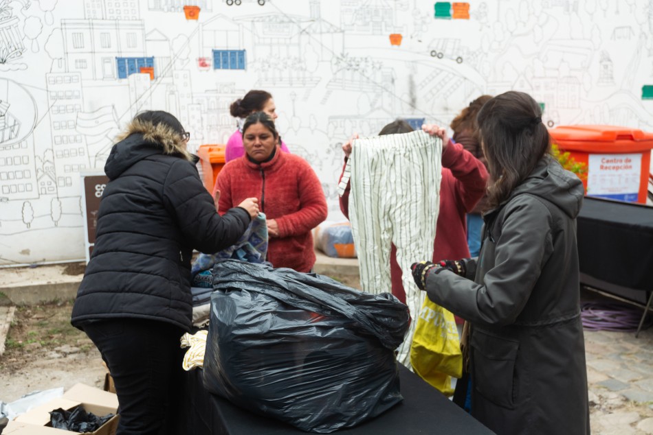 503966 | Se recolectaron más de 7 toneladas de ropa en desuso - Secretaría de Ambiente y Espacio Público (Juan Pablo Allegue)