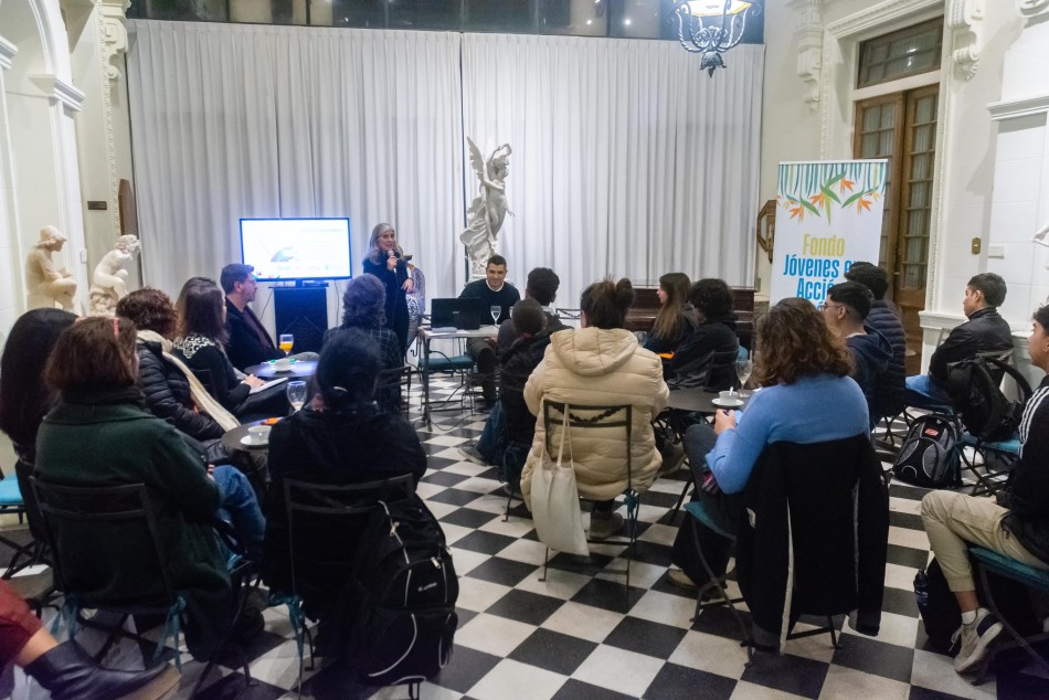 507791 | Proyectos ganadores del «Fondo Jóvenes en Acción Climática Rosario» - Secretaría de Ambiente y Espacio Público (Juan Pablo Allegue)