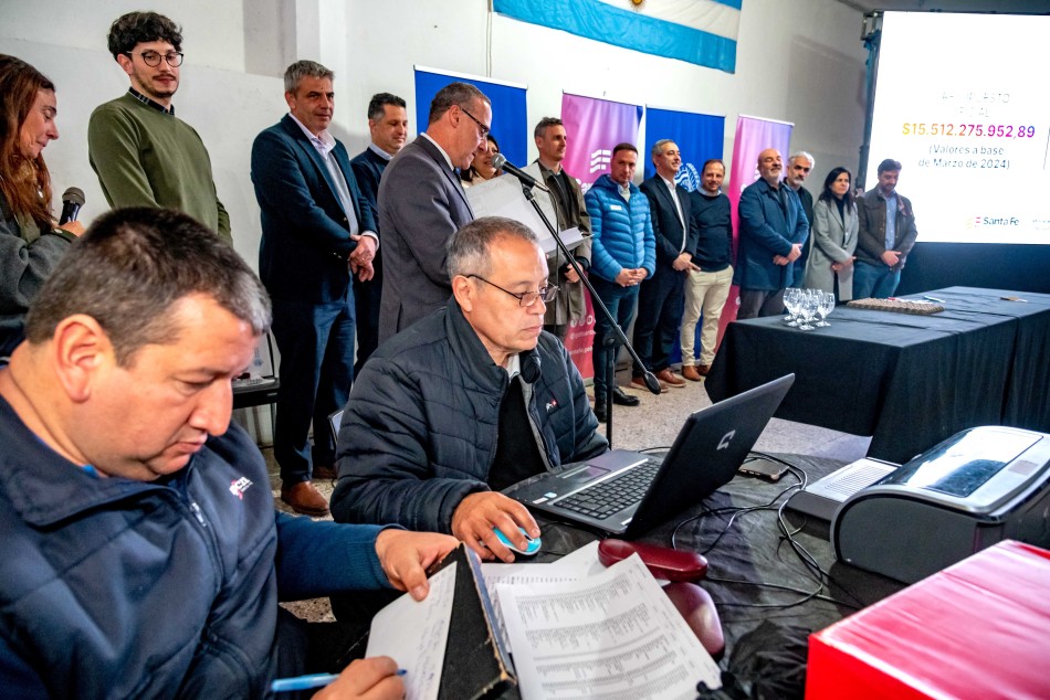 518157 | Apertura sobres licitación obras calle Ayacucho - Subsecretaría de Comunicación Social (Marcelo Beltrame)