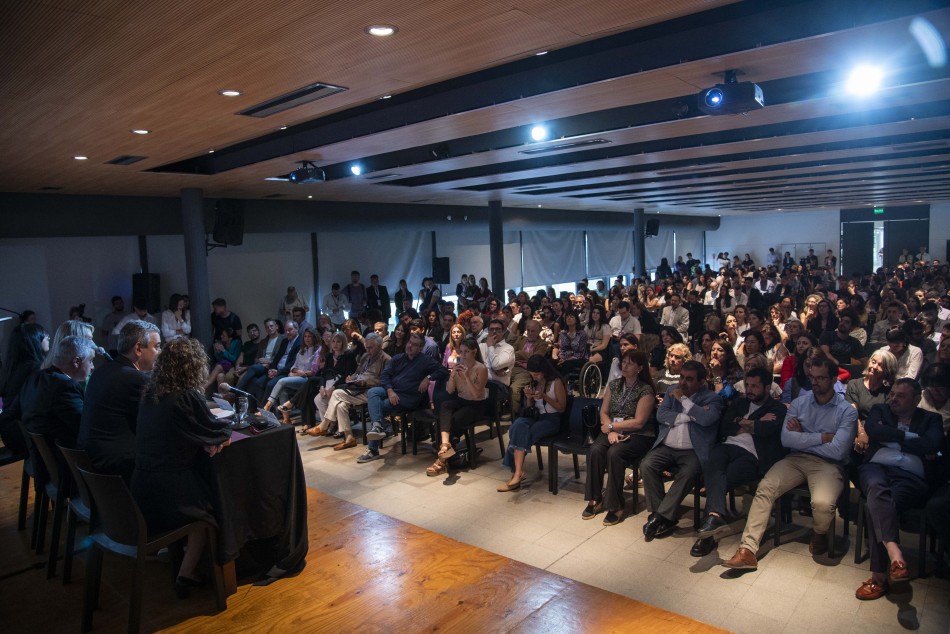 536116 | Apertura Congreso Nacional e Internacional sobre Democracia - Subsecretaría de Comunicación Social (Silvio Moriconi)