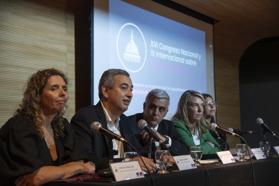 536113 | Apertura Congreso Nacional e Internacional sobre Democracia - Subsecretaría de Comunicación Social (Silvio Moriconi)