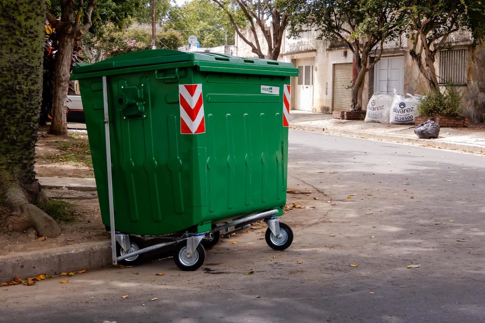 550942 | El municipio colocó 121 contenedores nuevos en los barrios La Guardia y Matheu - Secretaría de Ambiente y Espacio Público (Juan Pablo Allegue)