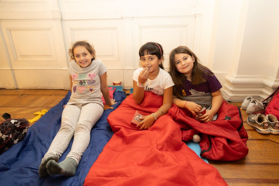 570305 | Aventuras Nocturnas en el Palacio de Leones - Estación Embarcaderos (Alejandra Boccardo)