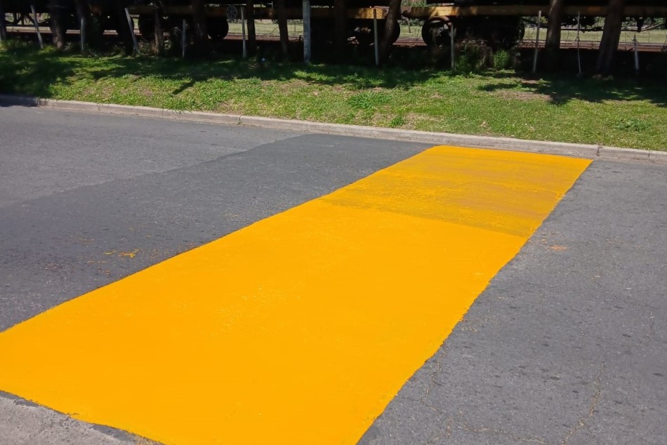 613568 | Pintura de sendas peatonales y líneas de frenado - Secretaría de Ambiente y Espacio Público